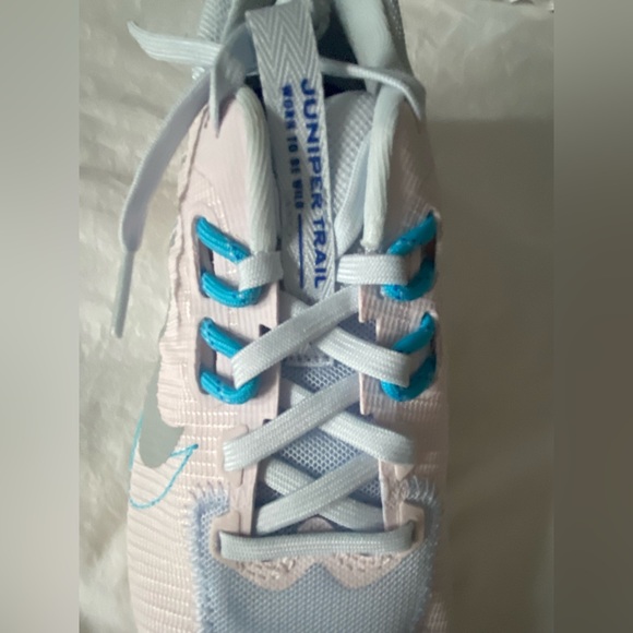 NWT Nike Sz-7 Women's Juniper Trail Gorgeous Stylish Walking Athletic Sneakers🤍🩷 - Picture 4 of 16